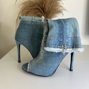 NEW Jean Heels